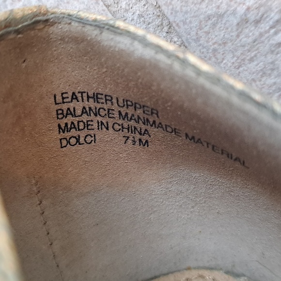 Preview International Metalic Snake Print Leather Pumps - Picture 4 of 9